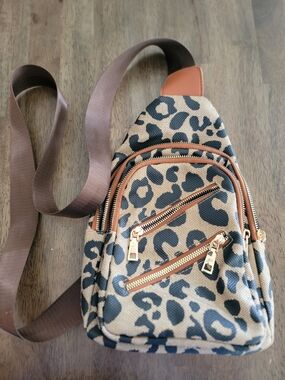 Source Unknown Brown and Black Leopard Print Crossbody Sling Bag